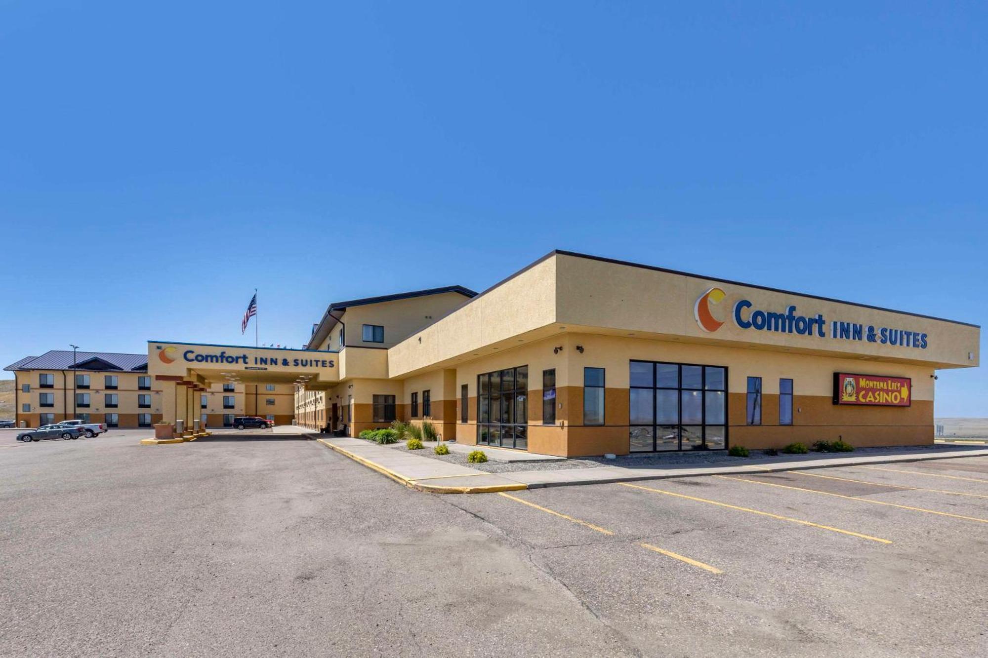 Comfort Inn & Suites Gateway To Glacier National Park Shelby Exterior foto